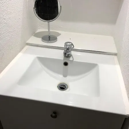 Studio Chaleureux Avec Piscine アパート *