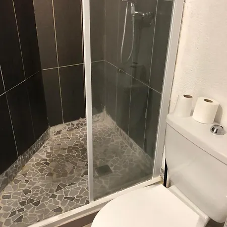 Studio Chaleureux Avec Piscine アパート *